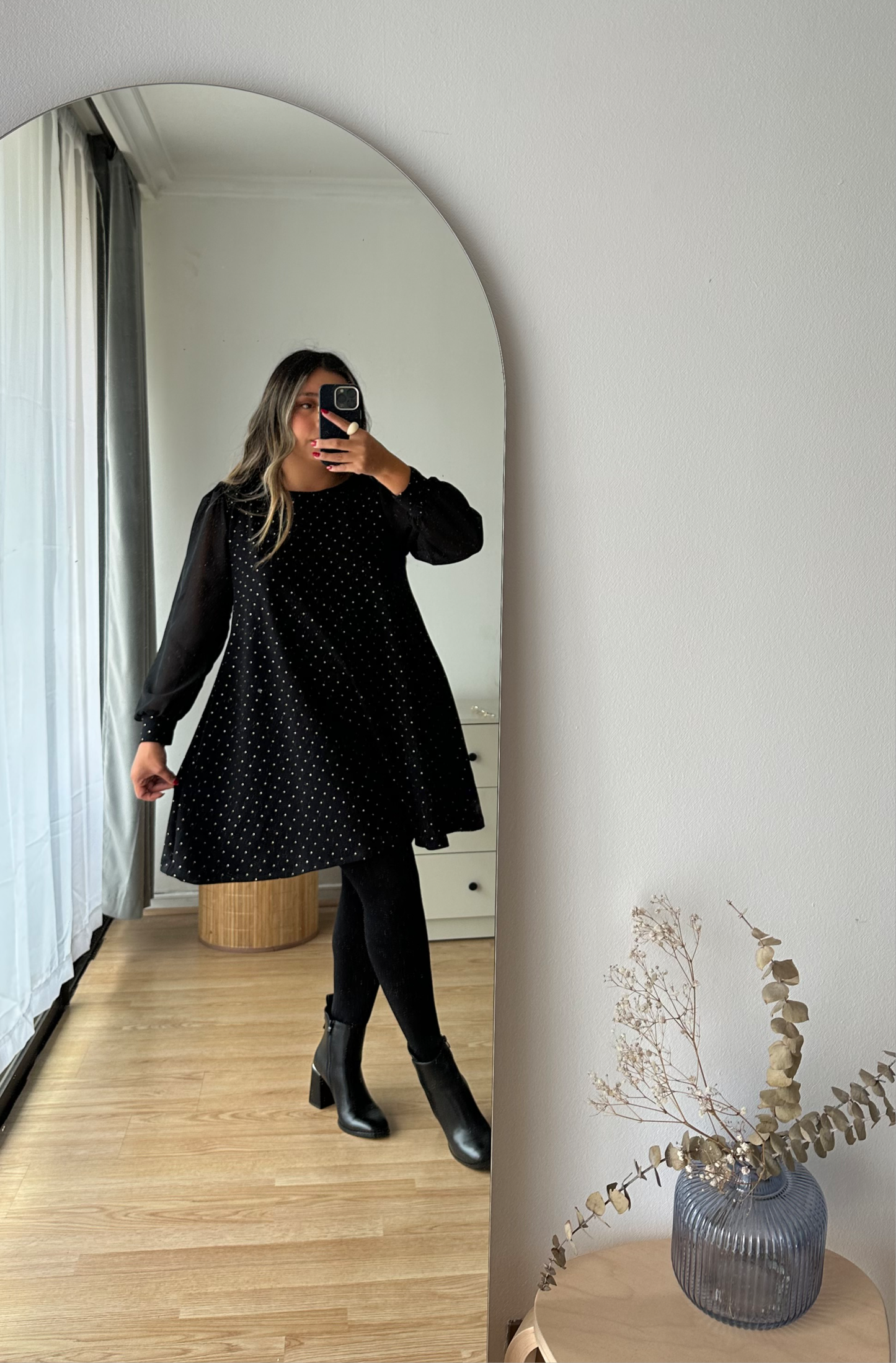 Vestido Dianna Puntos Dorados Manga Larga Gasa