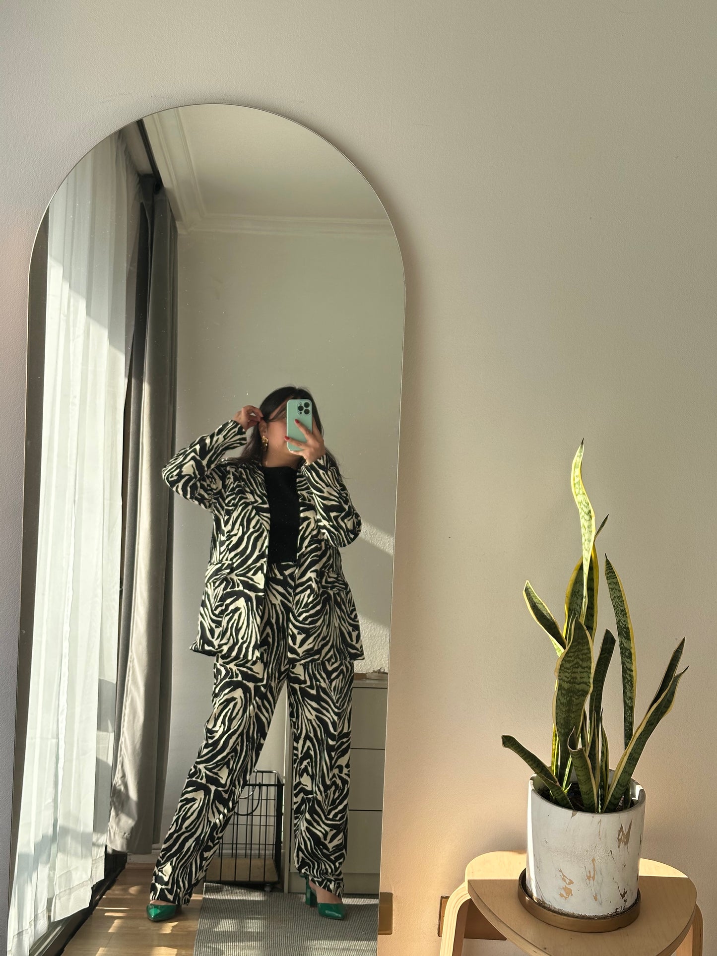 Conjunto Sastrero Libertee Tela Scuba Print
