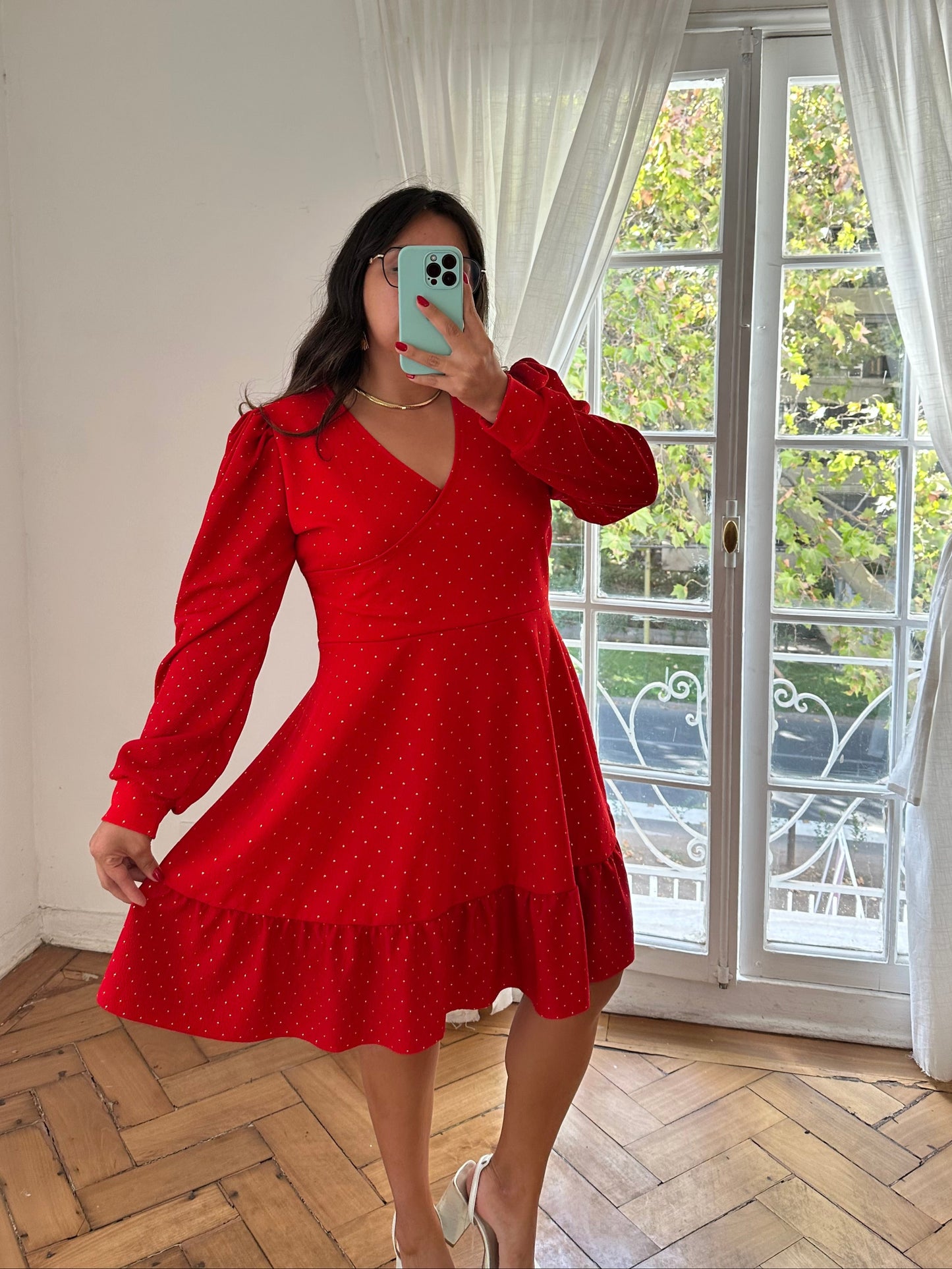 Vestido Angelica Manga Larga Piedras Doradas