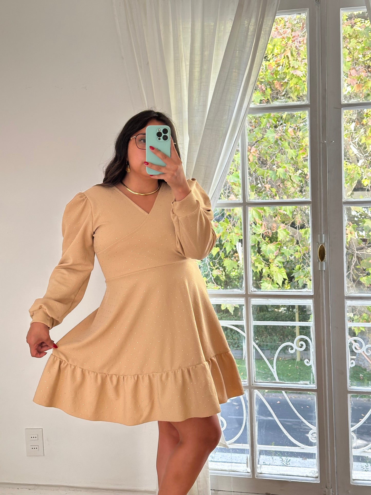 Vestido Angelica Manga Larga Piedras Doradas
