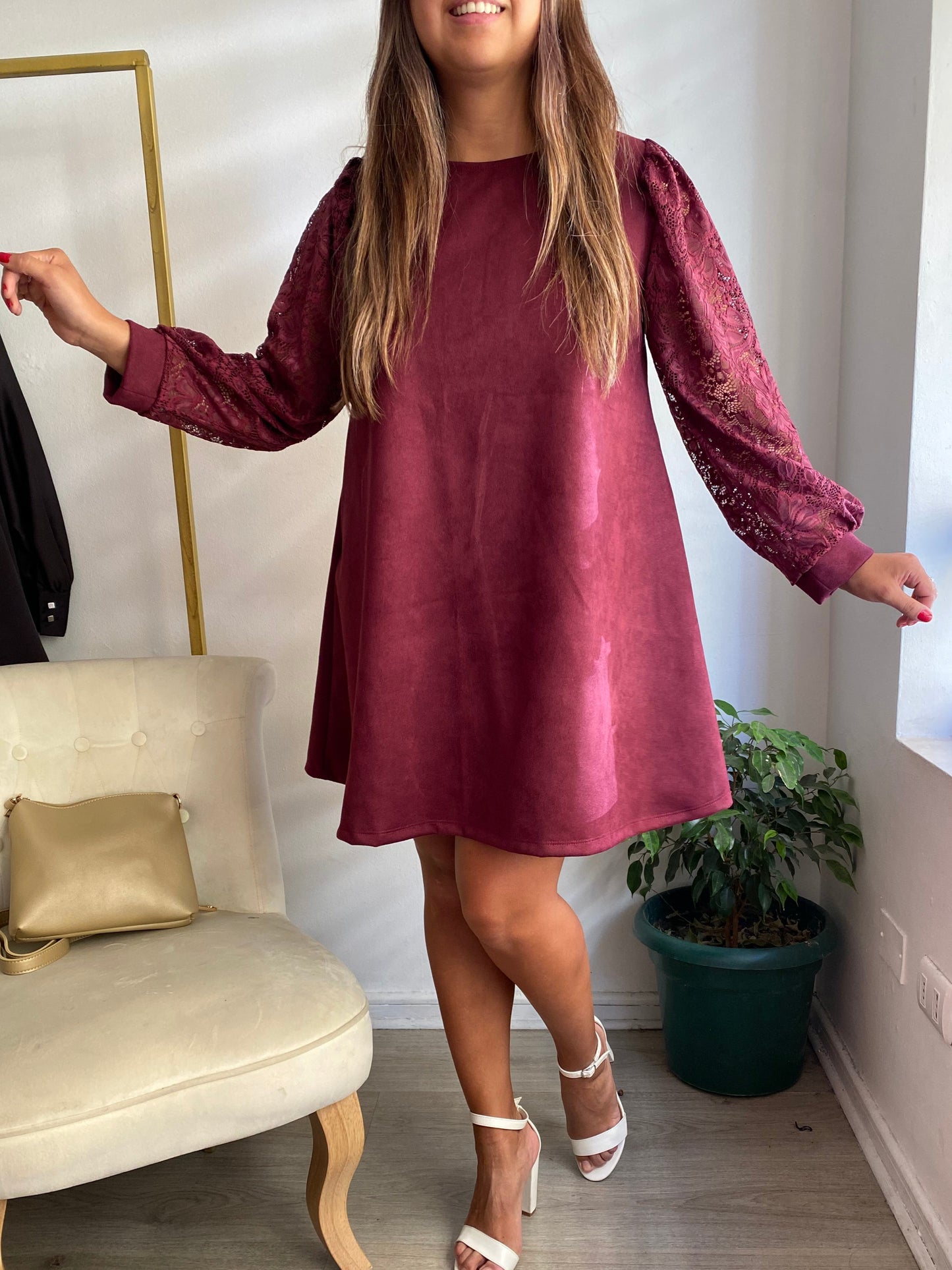 Vestido Dianna Agamuzado Manga Encaje