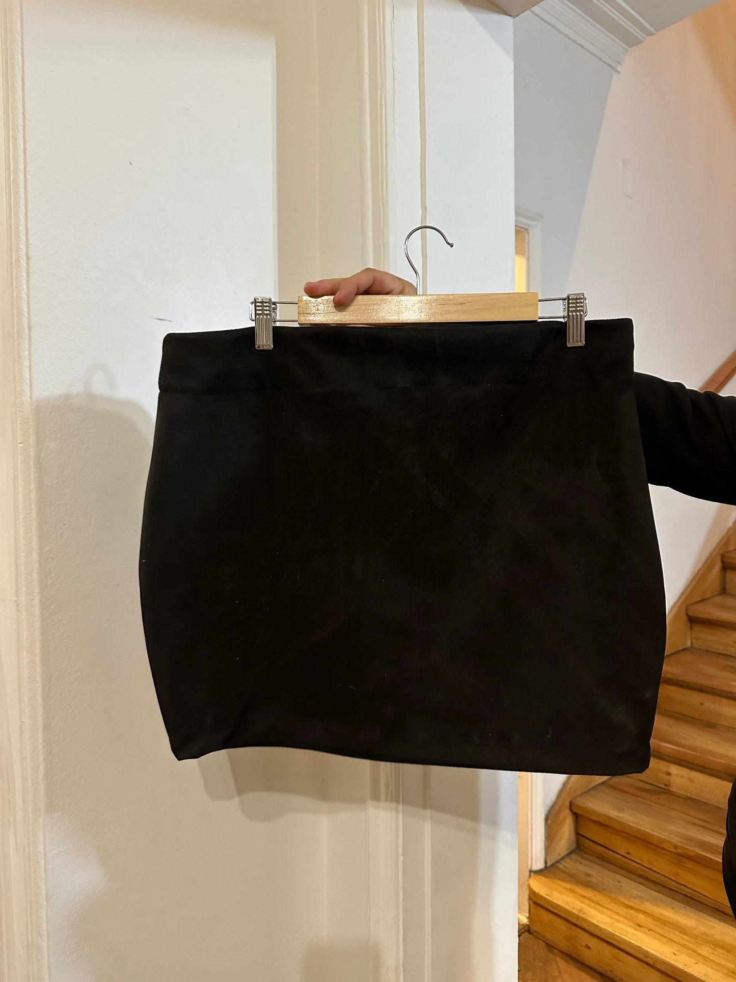 Falda Libertee Tachas Rectas Agamuzada