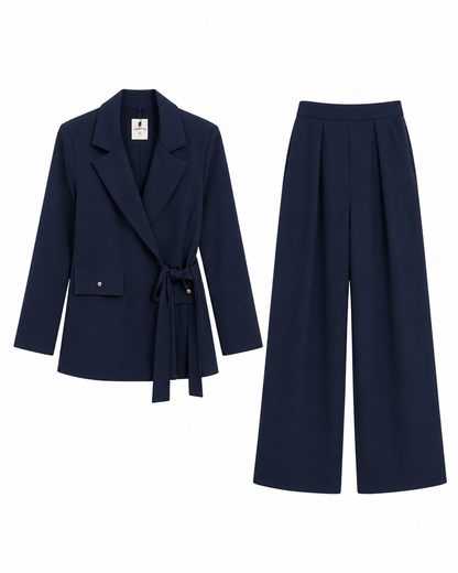 Conjunto Blazer Rebeca Con Amarra + Pantalón Moira Gabardina