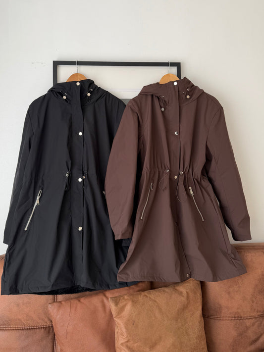 Chaqueta Impermeable Con Chiporro & Gorro