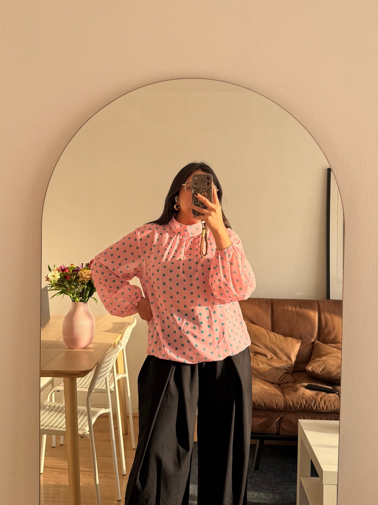 Blusa Gasa Rosada Puntos Verdes