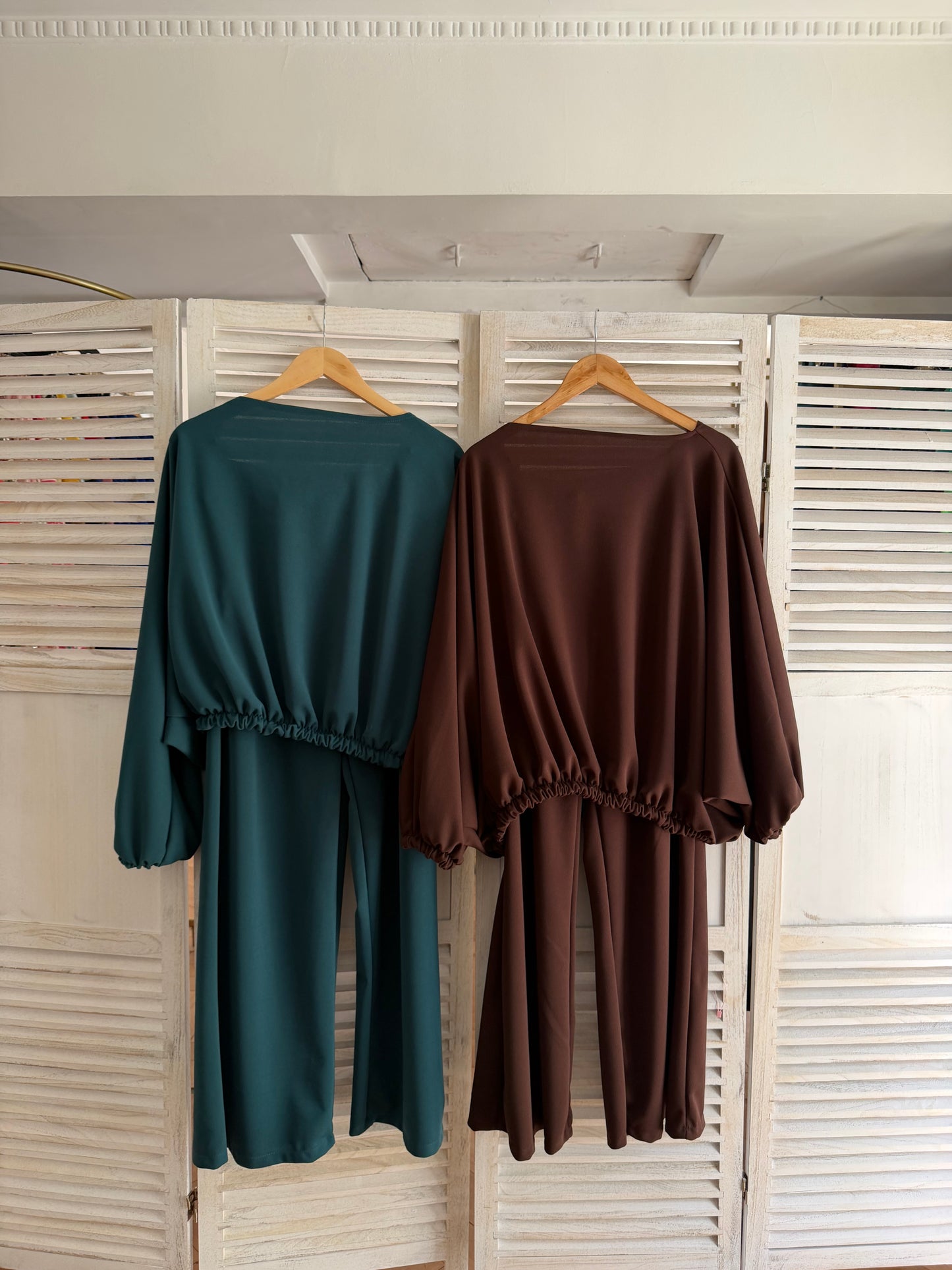 Polera Elasticada Isidora Tela Scuba