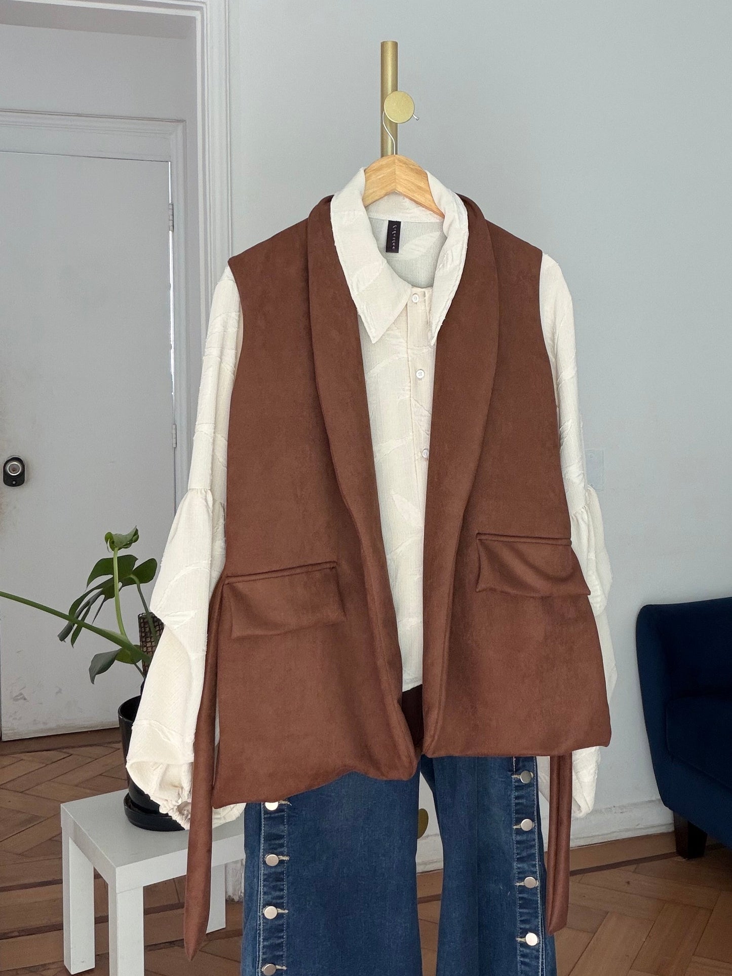 Blazer Siena Sin Manga Con Amarra Agamuzado