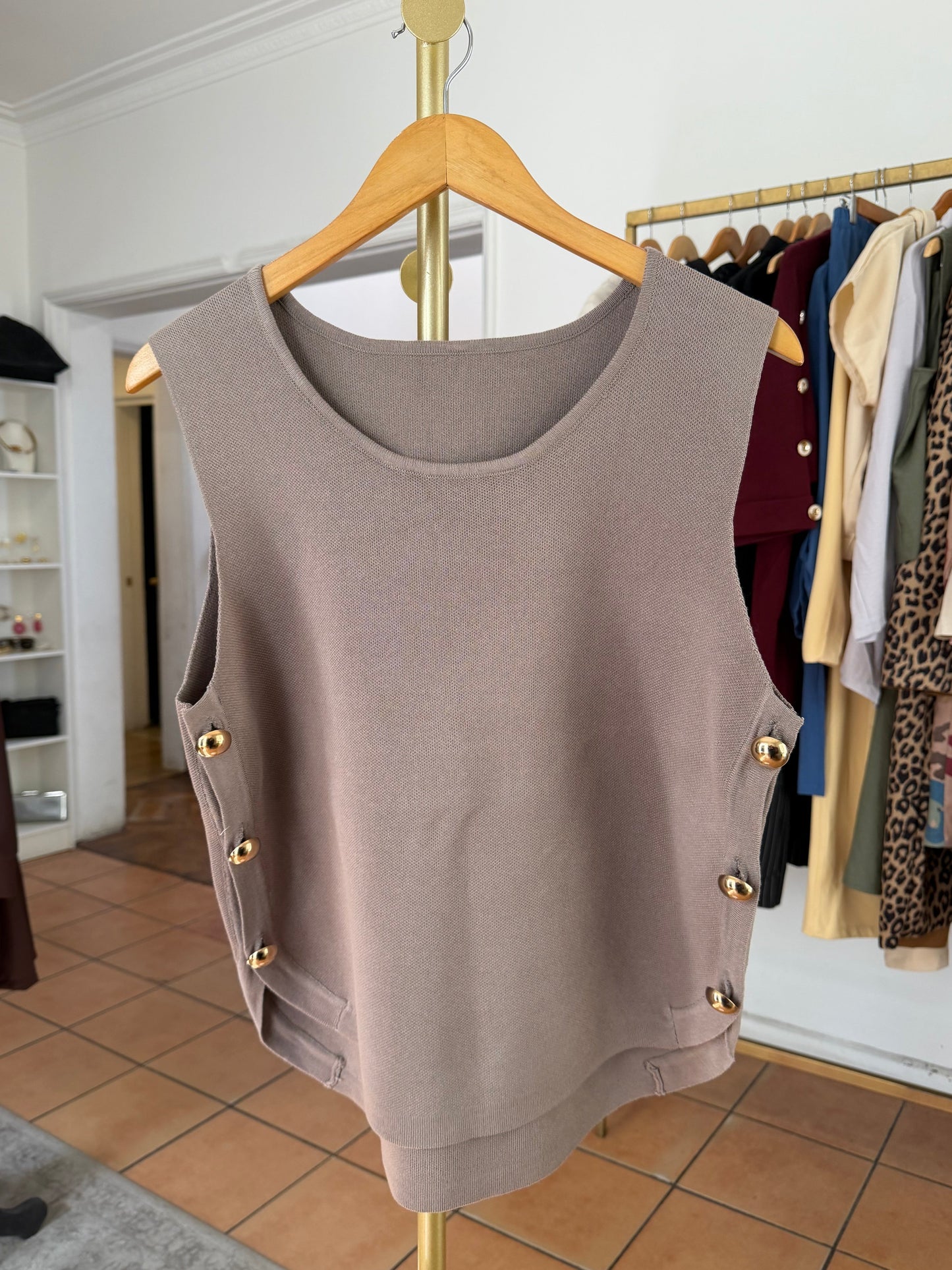 Sweater Sin Manga Elasticado