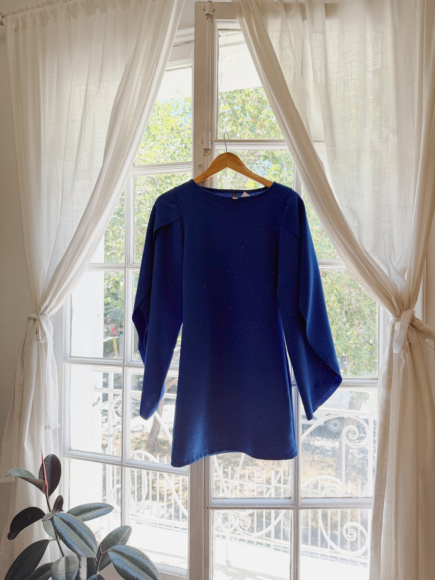 Vestido Claudia Ajustado Al Cuerpo Tela Sofia Brillos